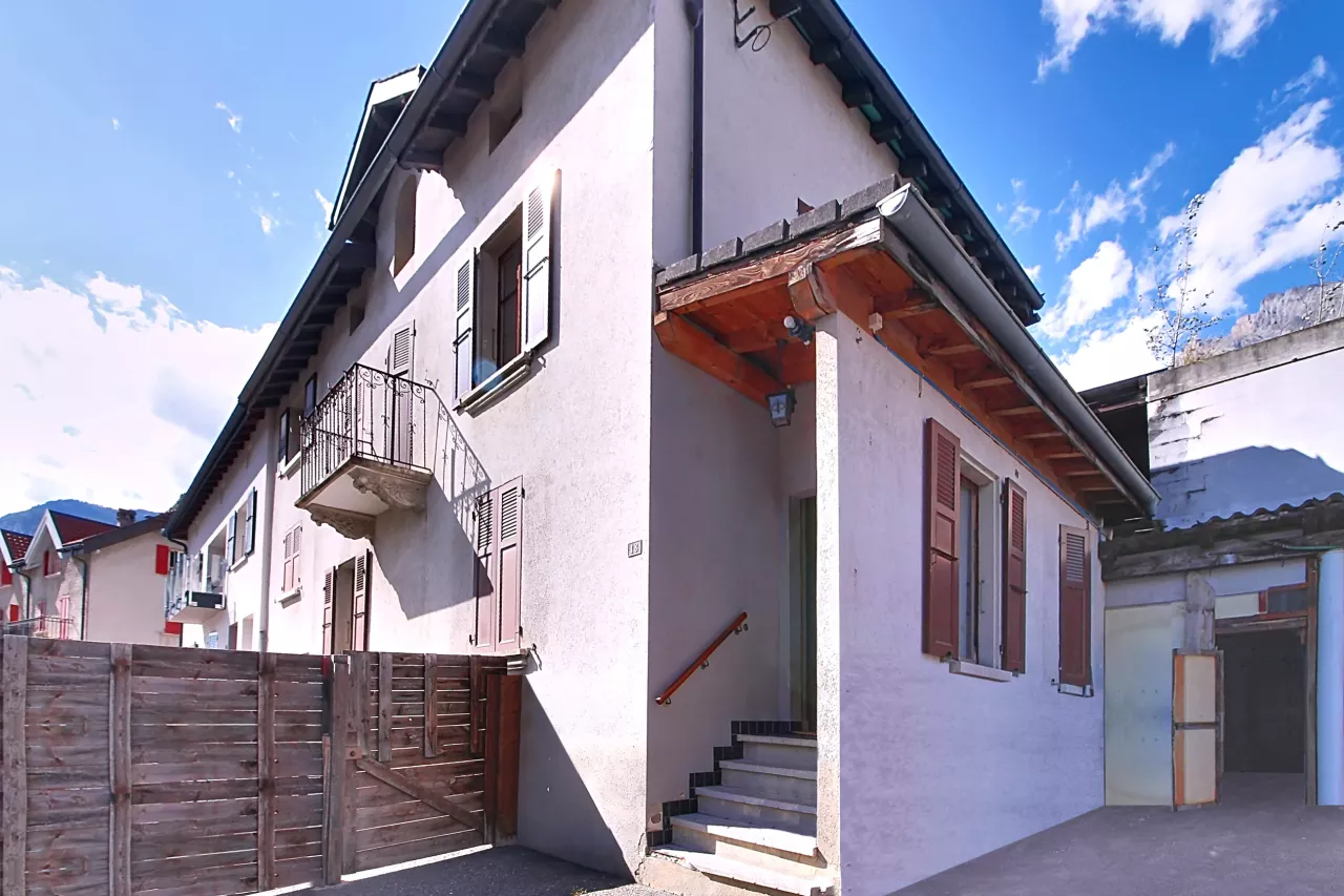 Chamoson - Maison villageoise de 5.5 pièces au coeur du village de