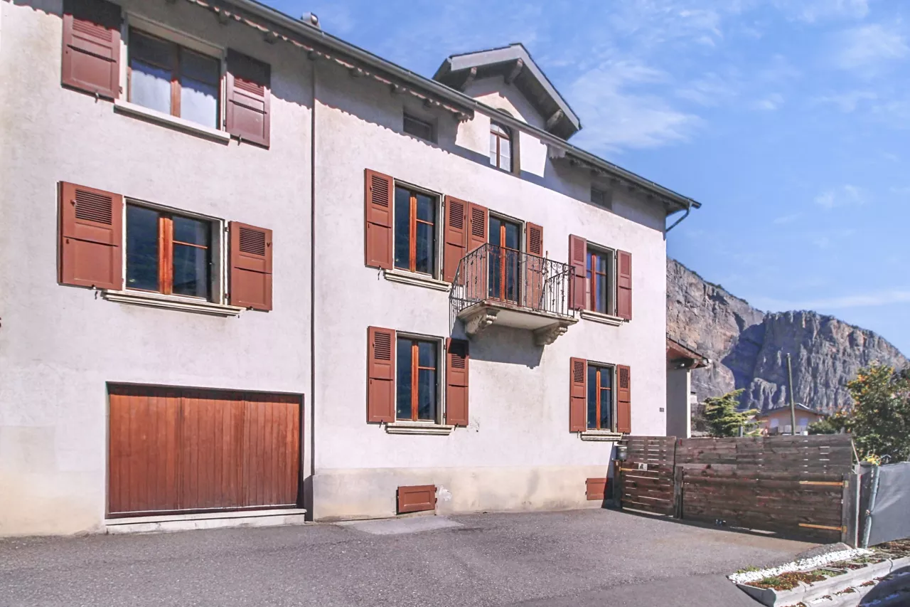 Chamoson - Maison villageoise de 5.5 pièces au coeur du village de
