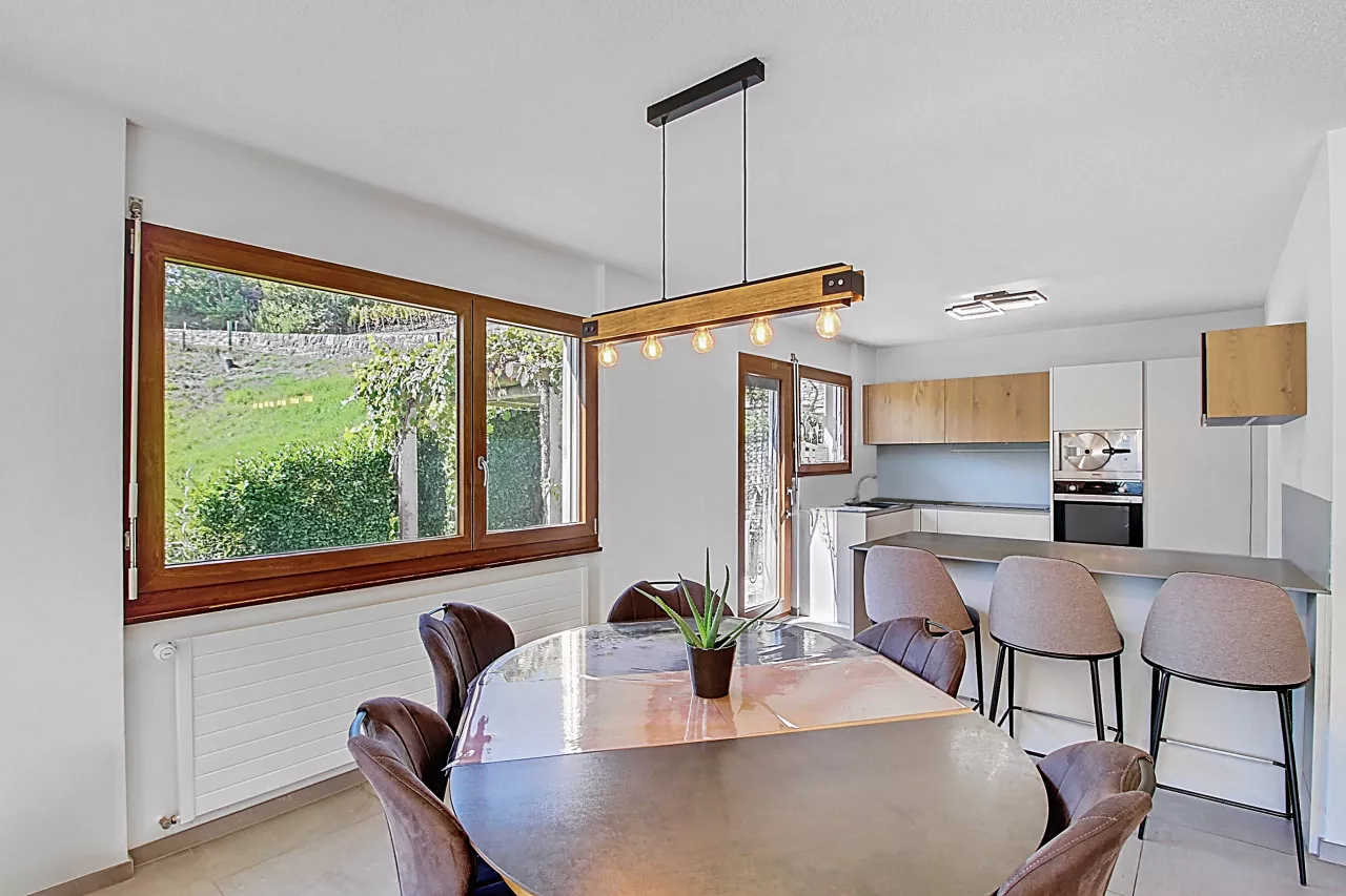 Venthône - Villa jumelle de 4.5 pièces avec studio indépendant