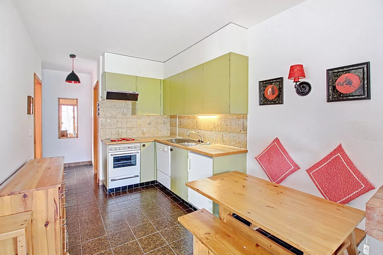 Les Marécottes - Appartement de 2.5 pièces avec grand balcon d'angle