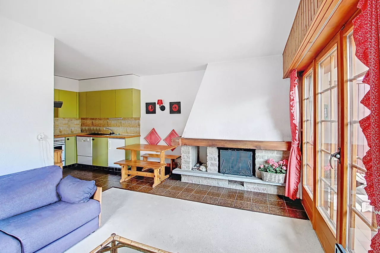 Les Marécottes - Appartement de 2.5 pièces avec grand balcon d'angle
