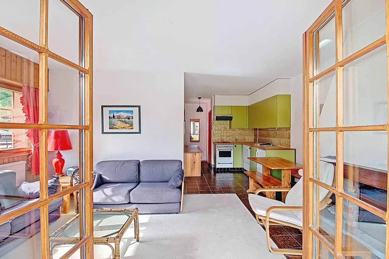 Les Marécottes - Appartement de 2.5 pièces avec grand balcon d'angle