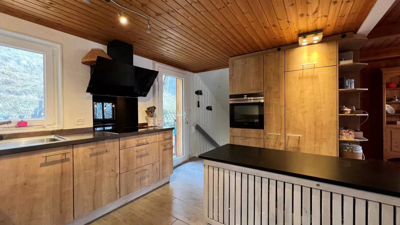 Cadre de vie idyllique, chalet familial sans nuisances !