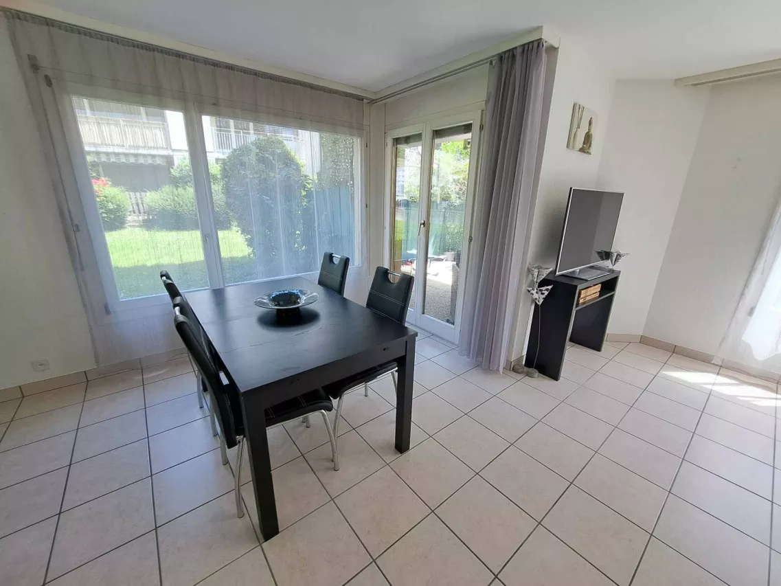 Charmant logement de 3.5 pièces au rez-de-chaussée d'environ 90m2