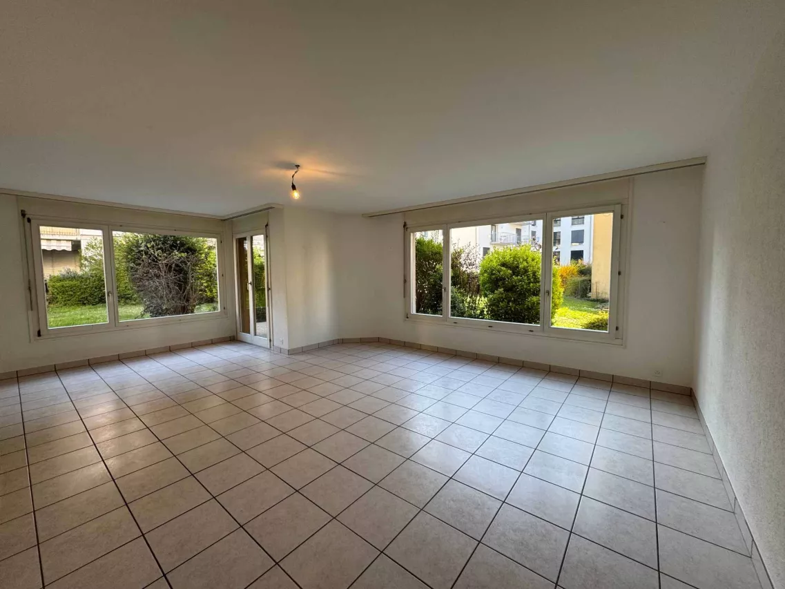 Charmant logement de 3.5 pièces au rez-de-chaussée d'environ 90m2