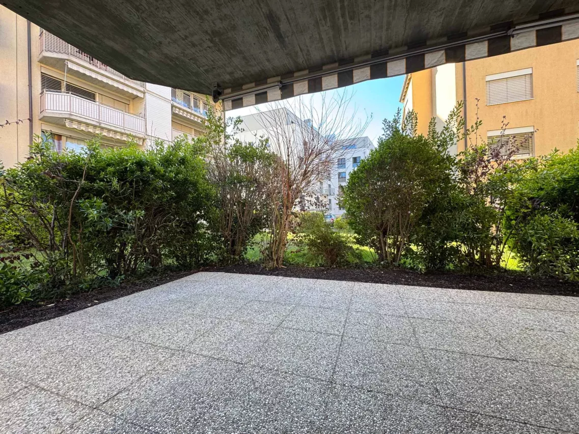 Charmant logement de 3.5 pièces au rez-de-chaussée d'environ 90m2