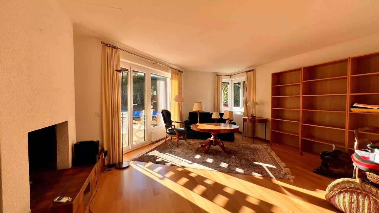 Grande villa individuelle dans un quartier prisé d'Aigle !