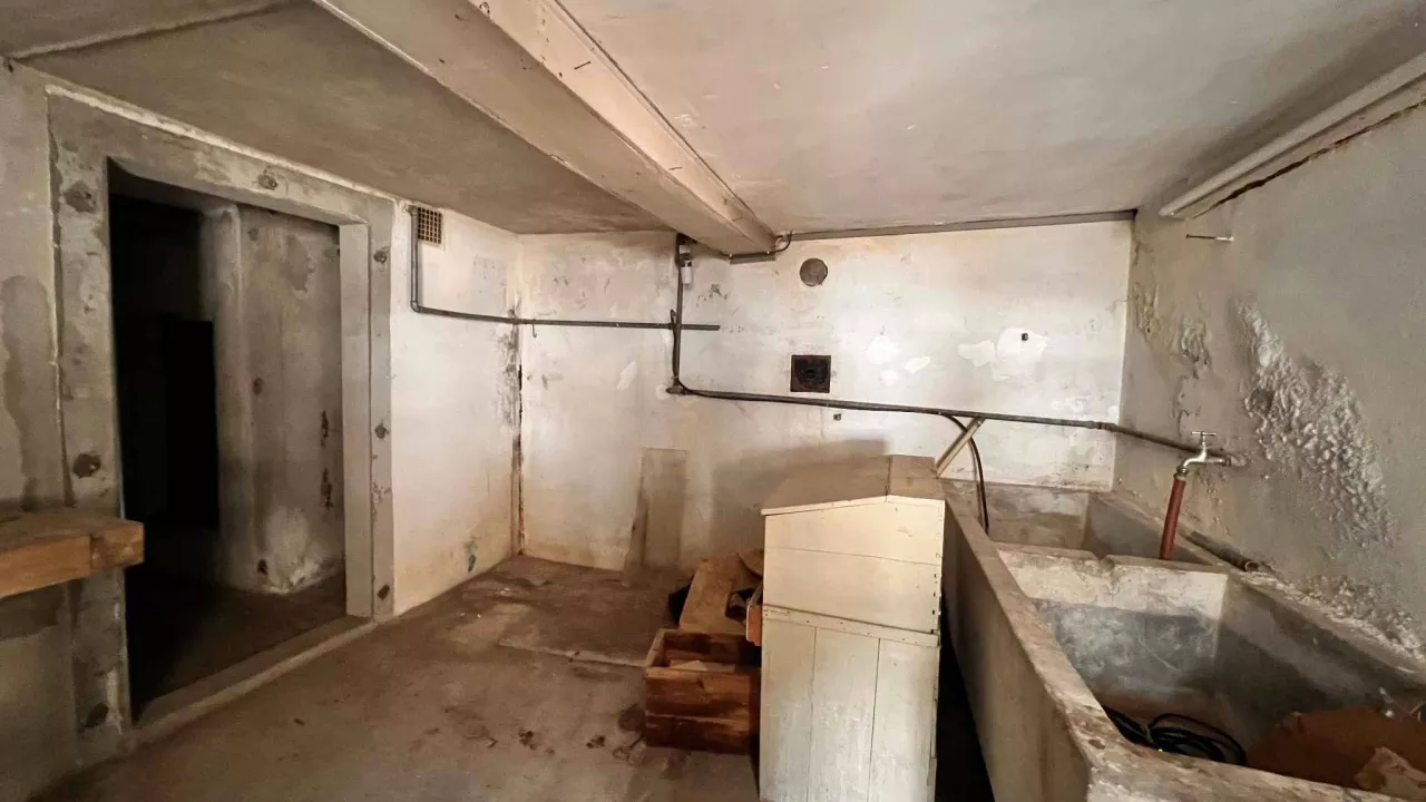 FAIRE OFFRE - MAISON A RÉNOVER ENTIÈREMENT AU SEPEY