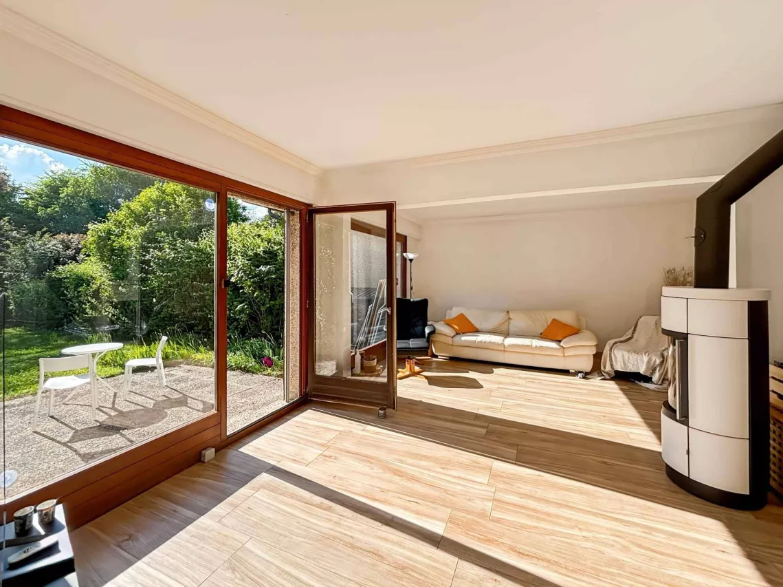Vente Charmante maison mitoyenne 6 pièces