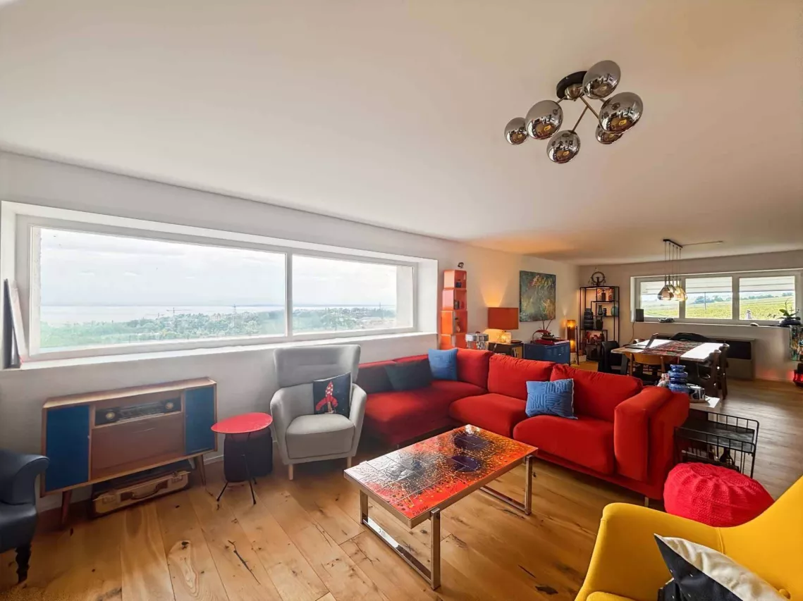 Vente Duplex 6,5 pièces vue lac entièrement rénové