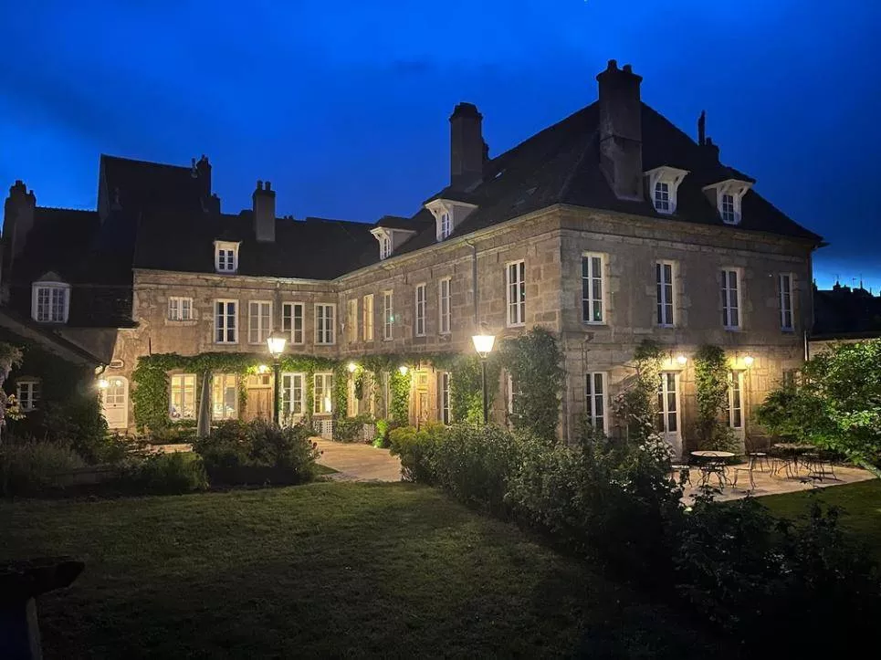 Vente Propriété de Maître 11 pièces à Autun