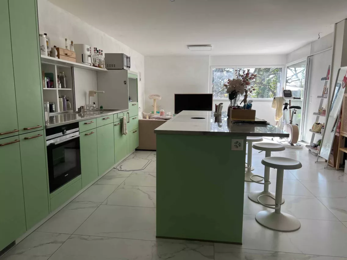 Yverdon-les-Bains - Magnifique appartement de 3½ au 3ème étage avec grande loggia et place de parc, au centre-ville