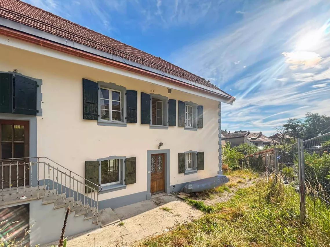 Aubonne - Maison villageoise à rénover au cœur d'Aubonne