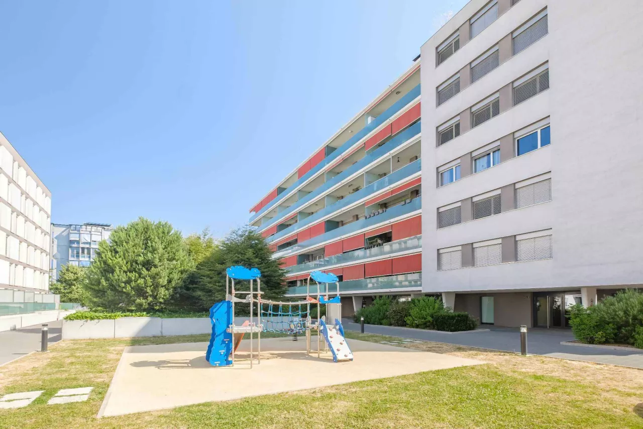 Petit-Lancy - Bel appartement de 4 pièces au 5ème étage