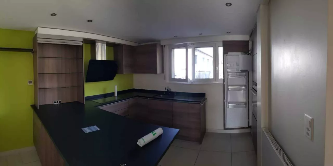 Montcherand - Charmante maison mitoyenne de 4½ pièces avec jardin et place de parc