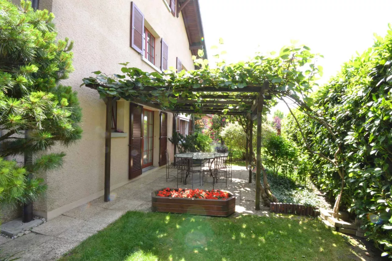 Vente Villa fort potentiel + combles aménageables Jardin sud-ouest