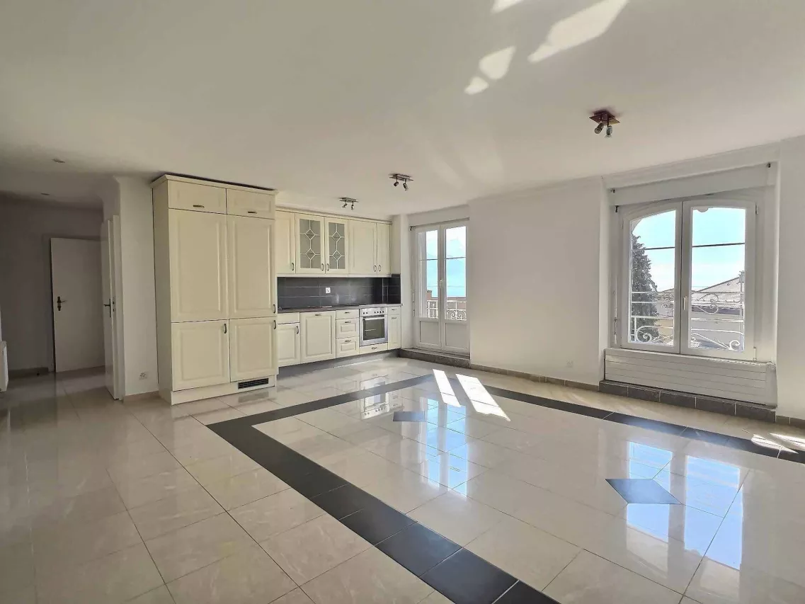 Veytaux - Ravissant appartement libre de suite à Veytaux !