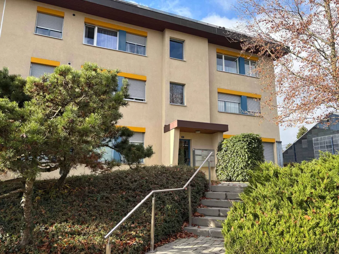 Bussigny - CHARME ET CACHET POUR CE SPACIEUX LOGEMENT DE 2,5 PIECES AU DERNIER ETAGE