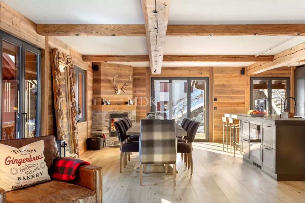 Splendide chalet habilement rénové en 2020 à vendre à Champéry