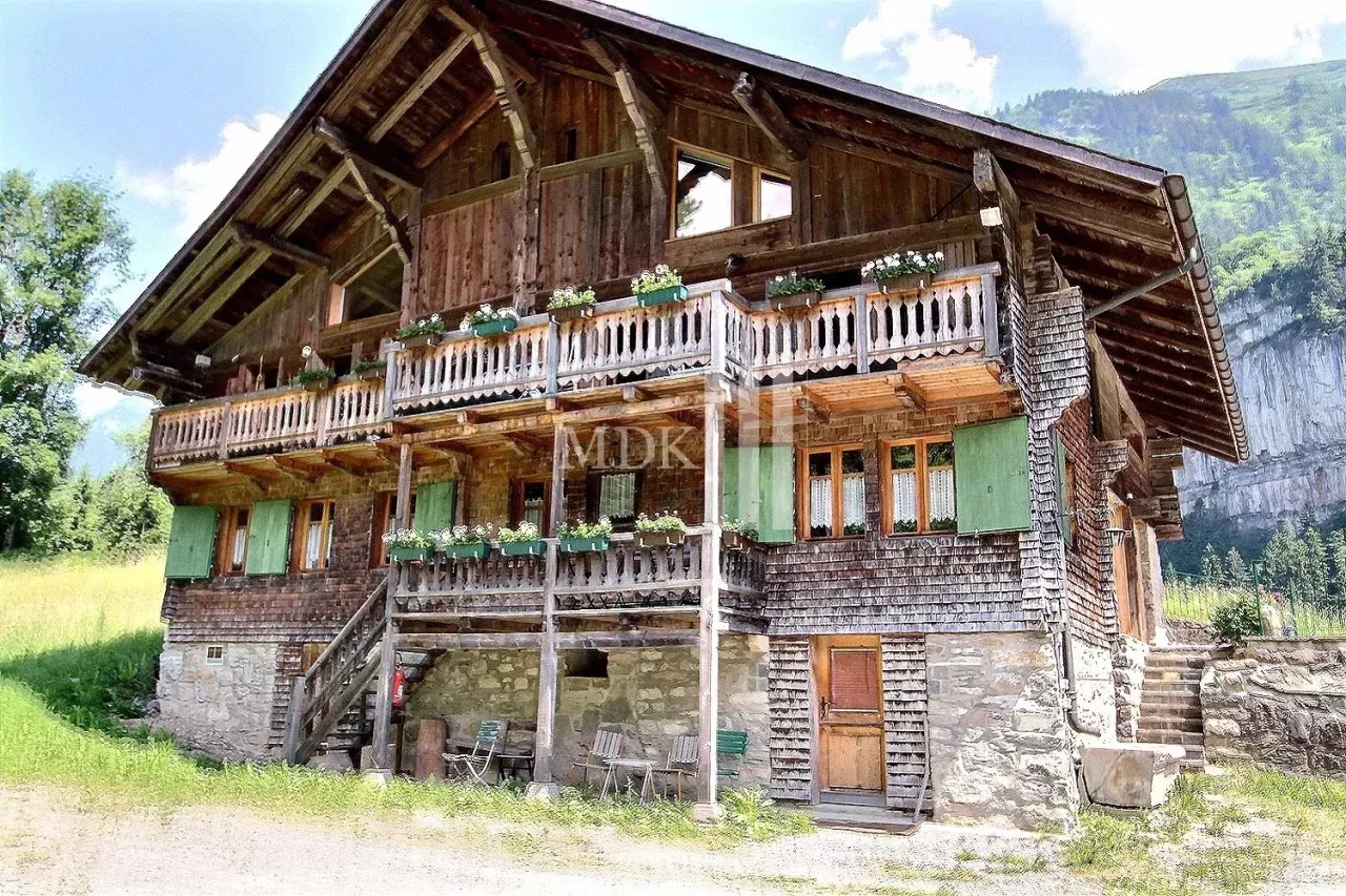 Opportunité! Magnifique logement dans un chalet authentique