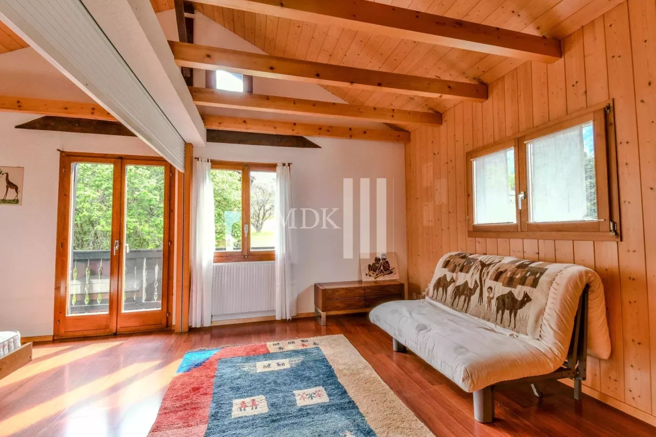 Opportunity! Pretty chalet in a quiet neighborhood