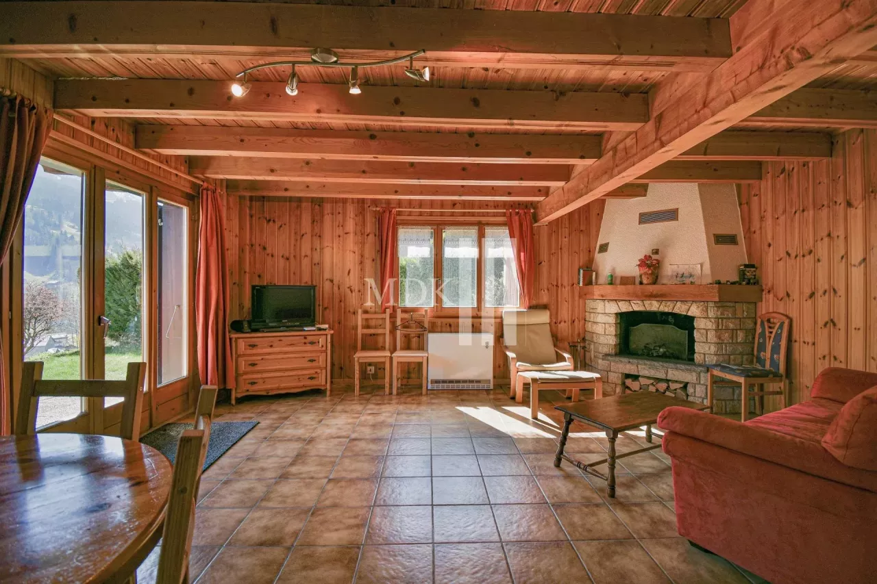 Opportunity! Beautiful chalet in a quiet neighborhood