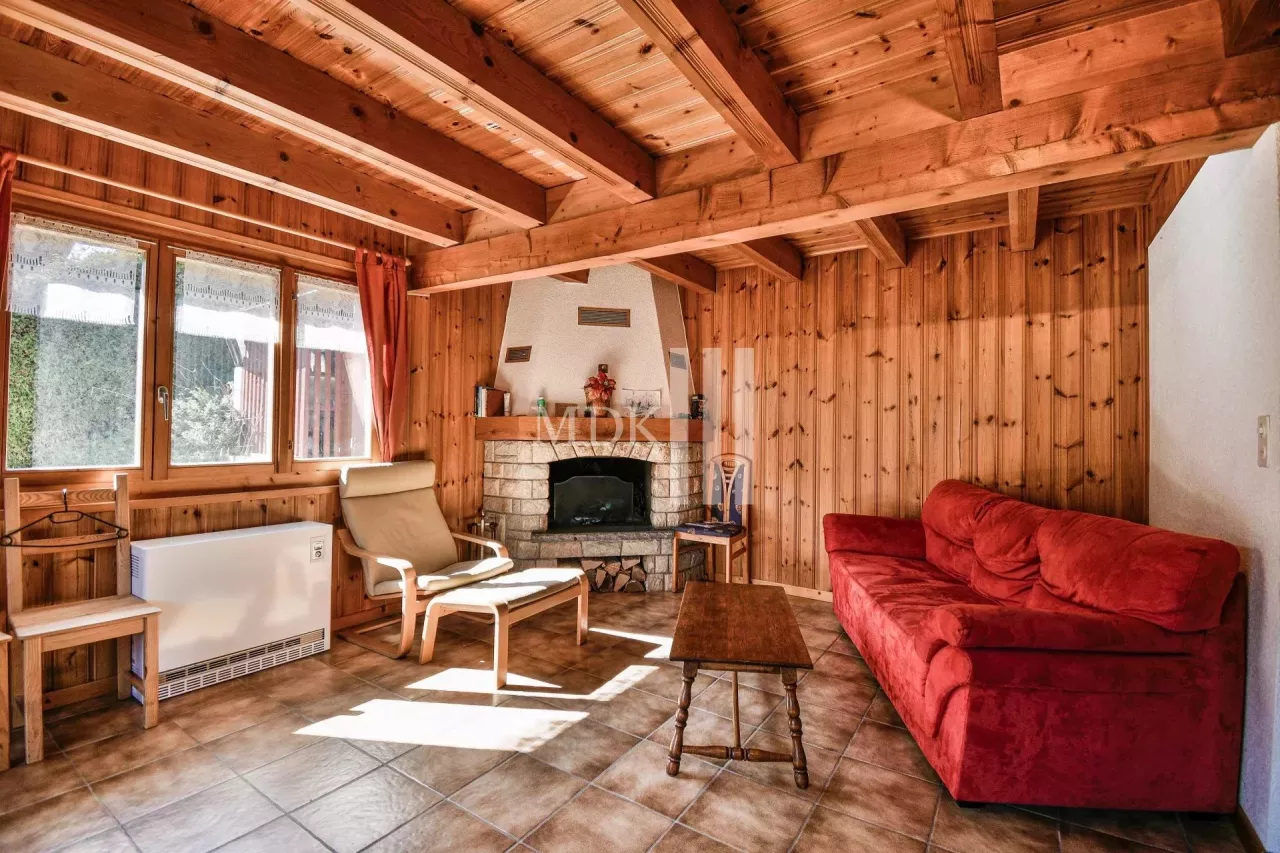 Opportunity! Beautiful chalet in a quiet neighborhood