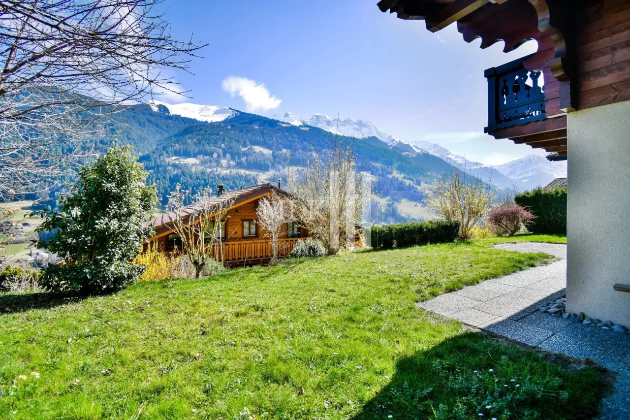 Opportunity! Beautiful chalet in a quiet neighborhood