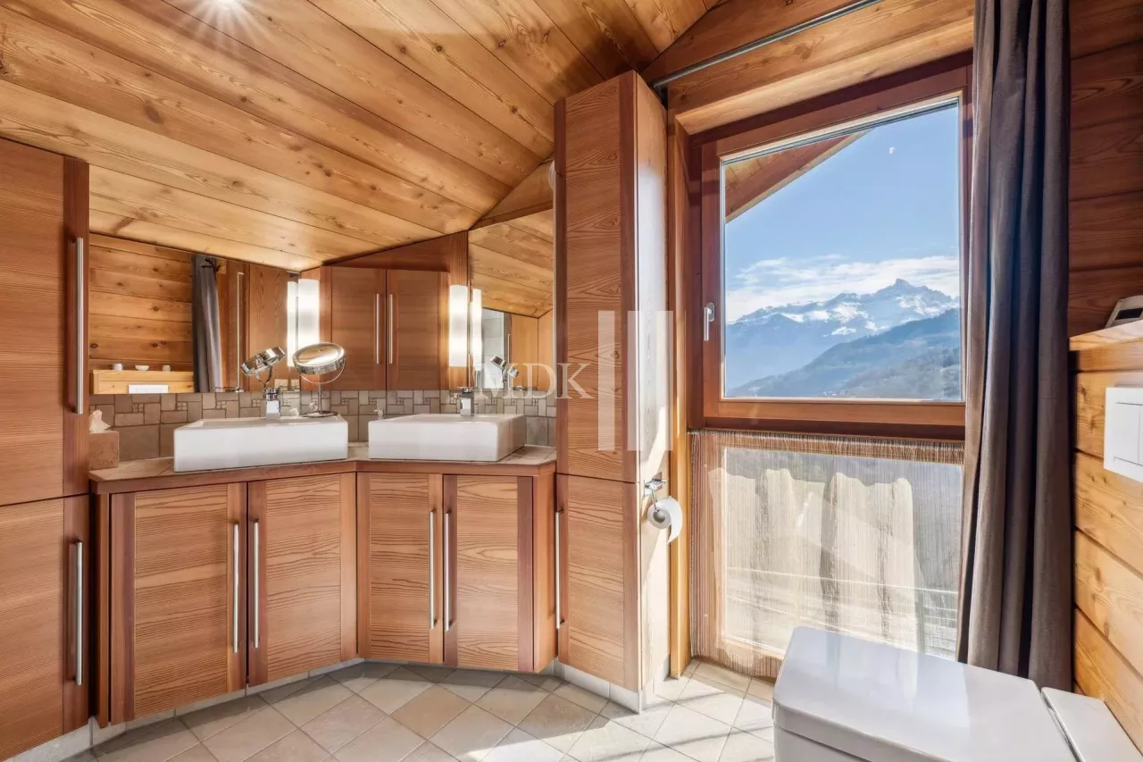 Chalet de haut standing avec magnifique vue dégagée