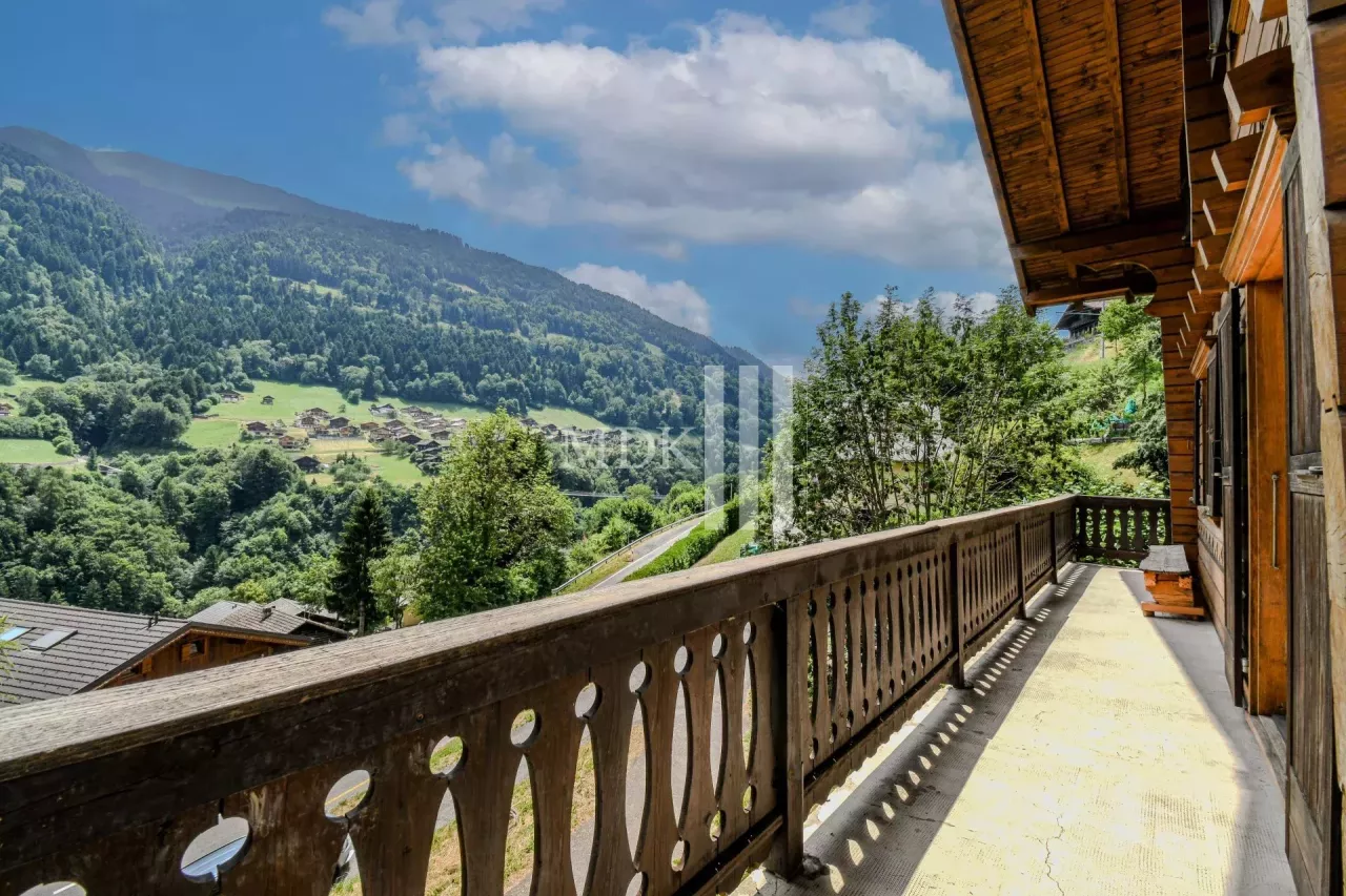 Charmant chalet sur 3 niveaux avec garage