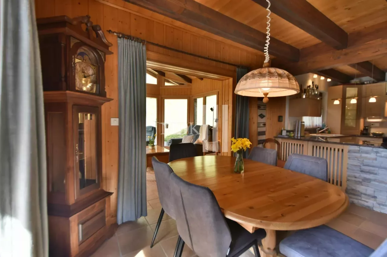 Chalet meublé à louer pour l'hiver 25-26 à Champéry !