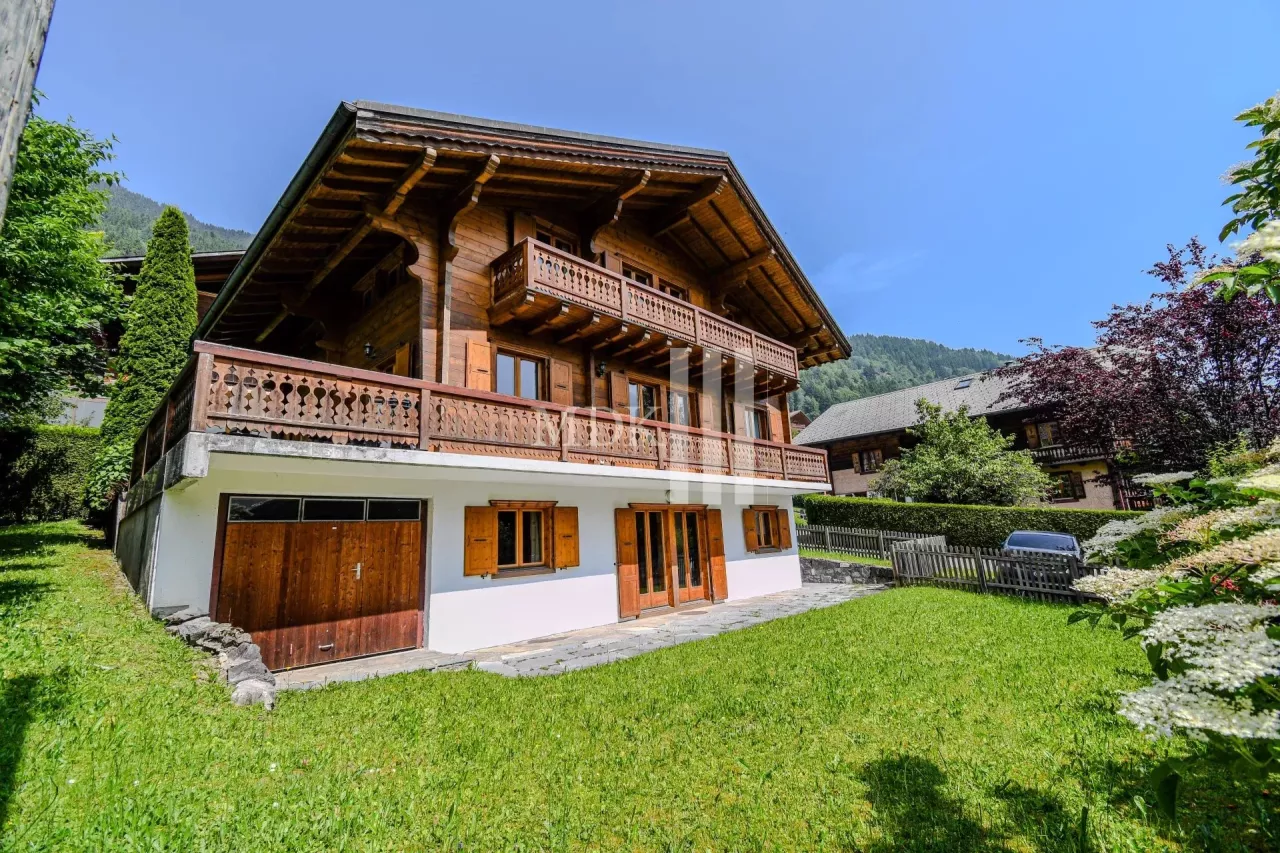 Magnifique chalet idéalement situé au coeur du village