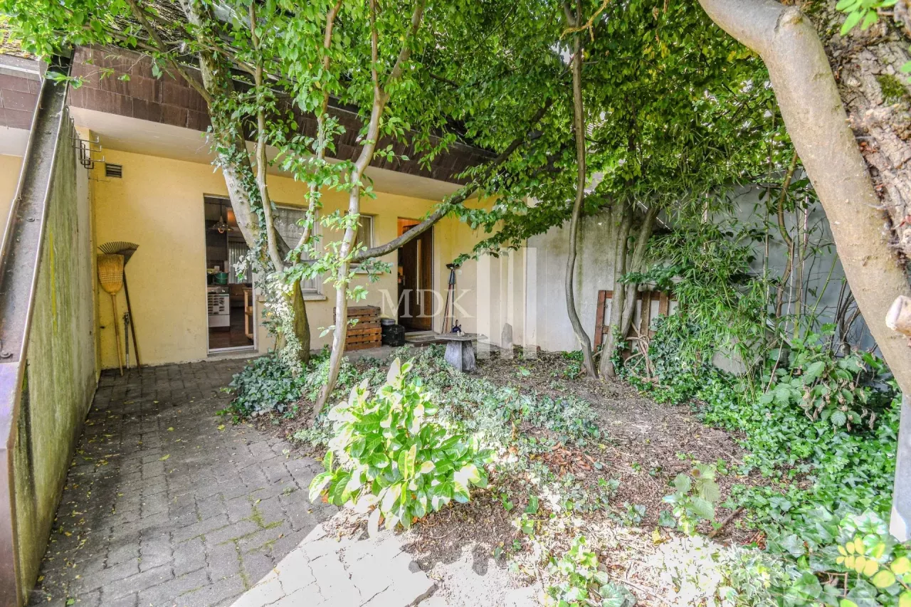 Charmante villa mitoyenne avec jardin