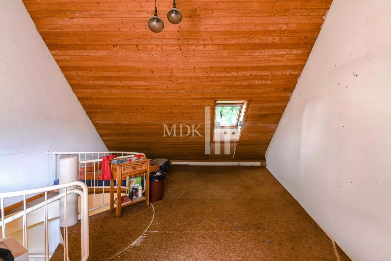 Charmante villa mitoyenne avec jardin