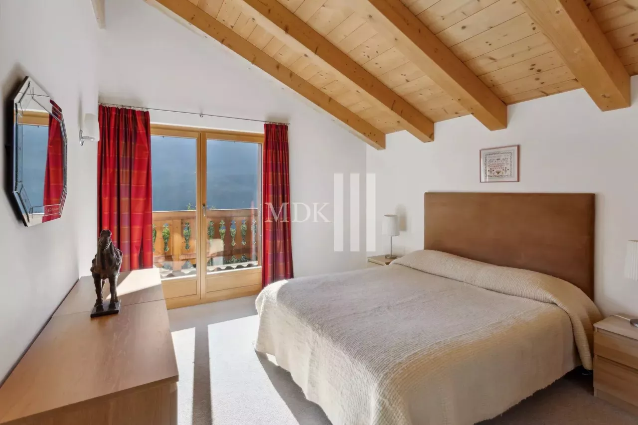propriété d'exception de 13 pièces sur les hauts de Champéry