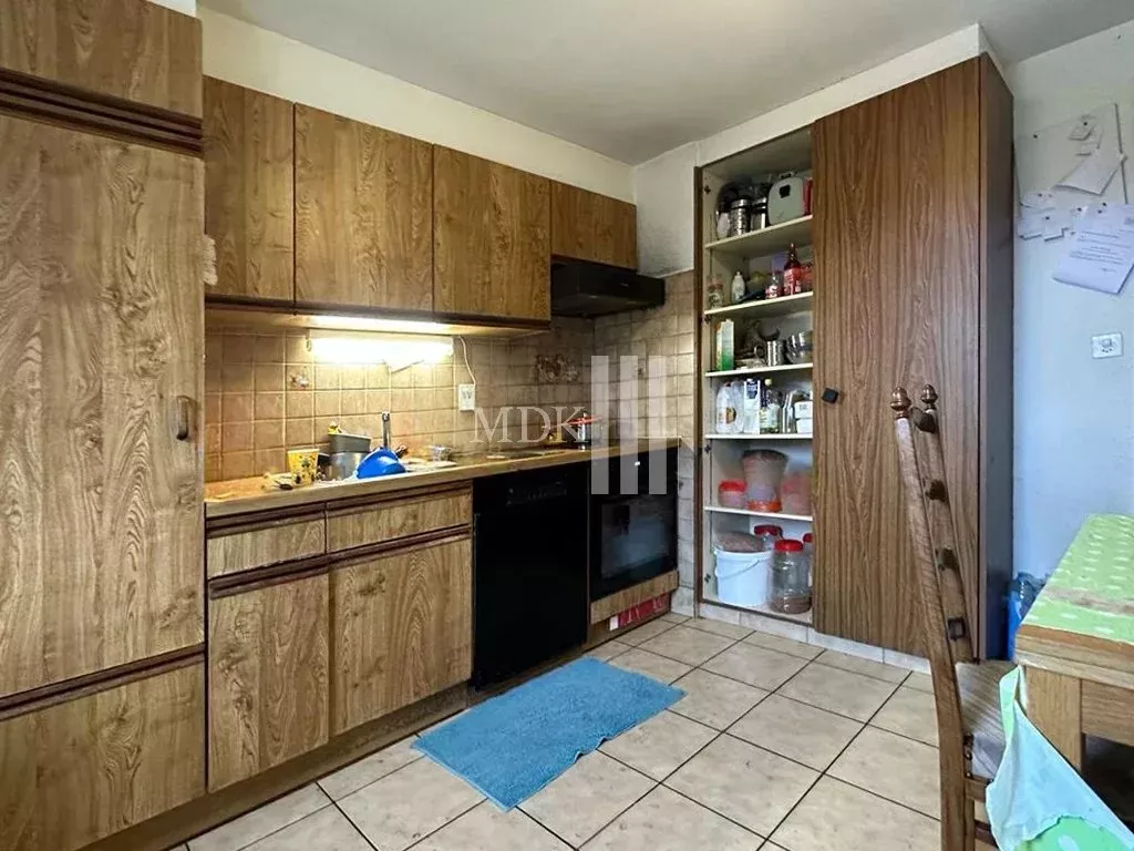 Idéal pour investisseur : immeuble de deux appartements