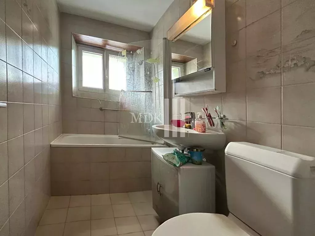 Idéal pour investisseur : immeuble de deux appartements