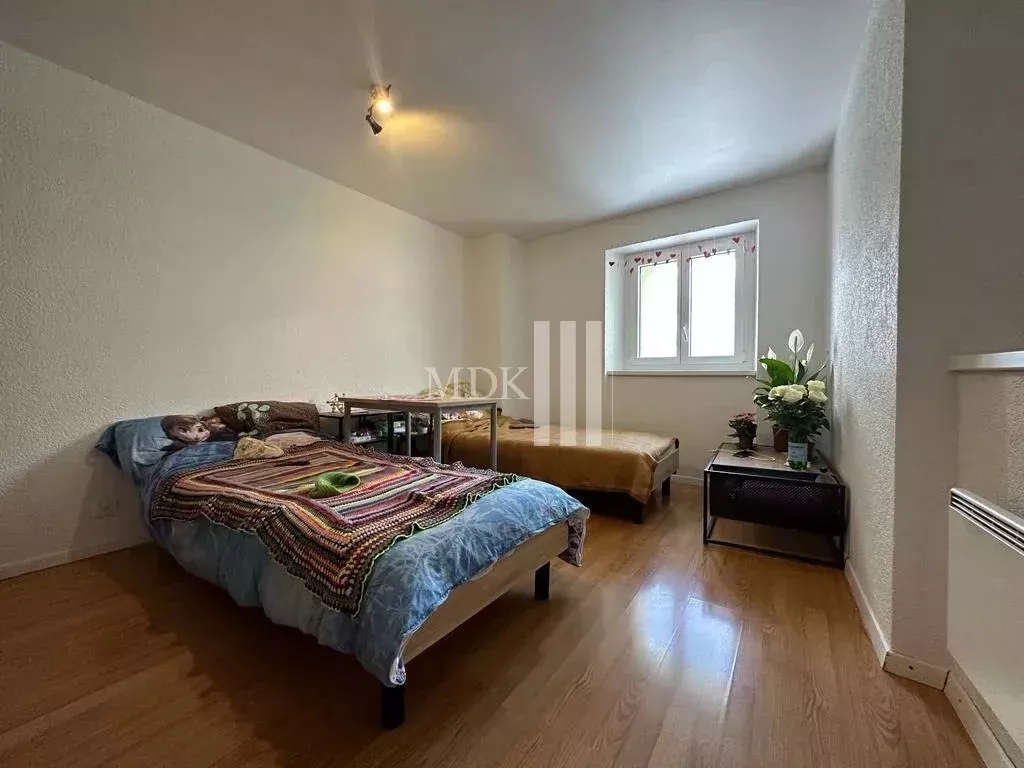 Idéal pour investisseur : immeuble de deux appartements