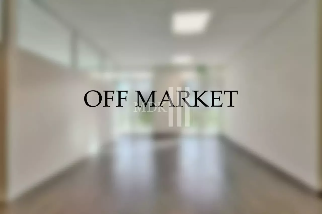 OFF MARKET : Local commercial au centre-ville
