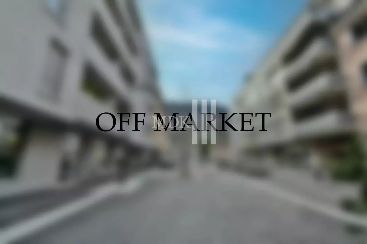 OFF MARKET : Local commercial au centre-ville