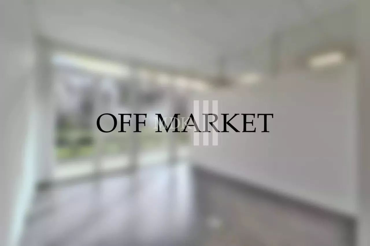 OFF MARKET : Local commercial au centre-ville