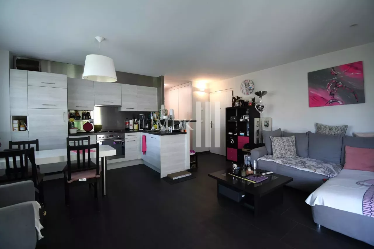 Bel appartement de 2.5 pièces à louer à Collombey