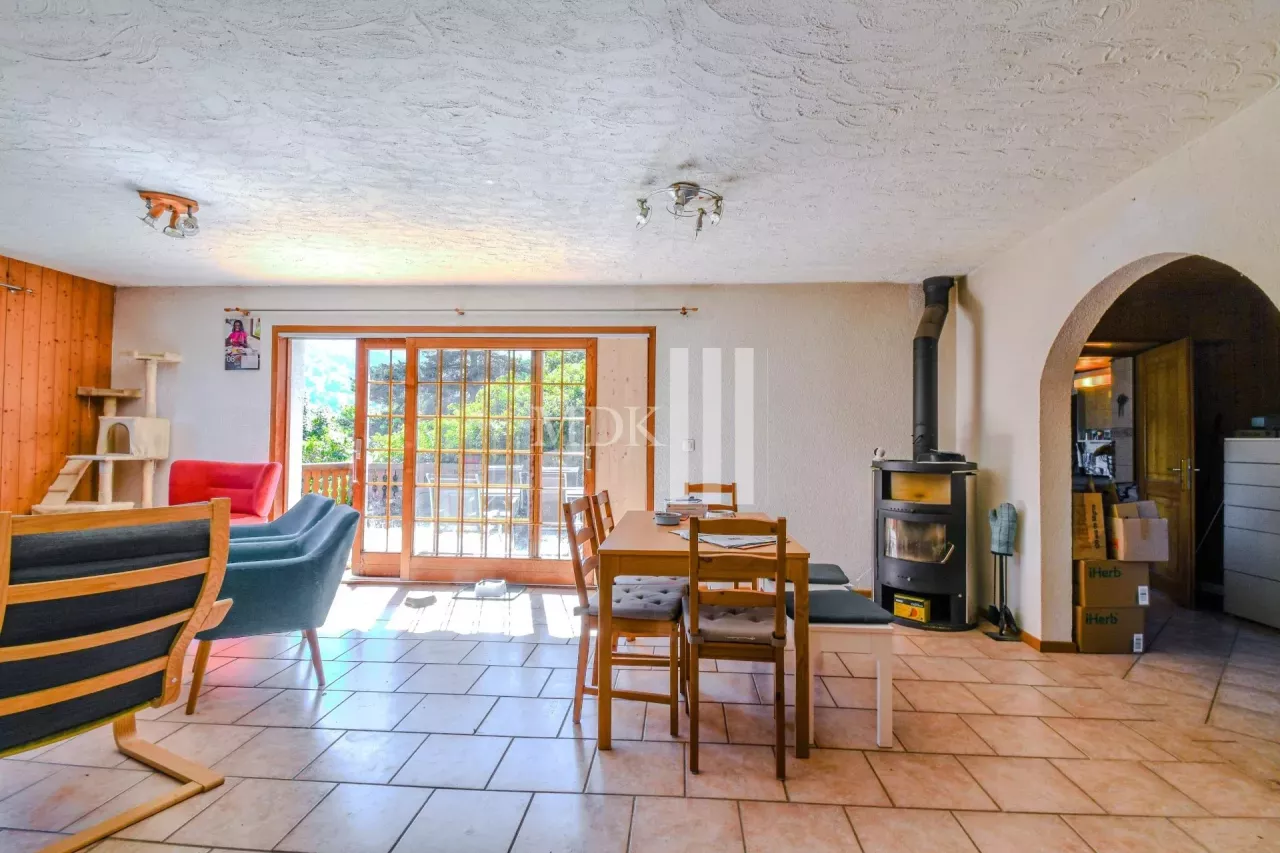 Authentique chalet de deux appartements