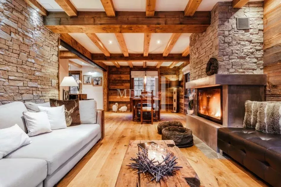 Luxueux chalet au coeur du village