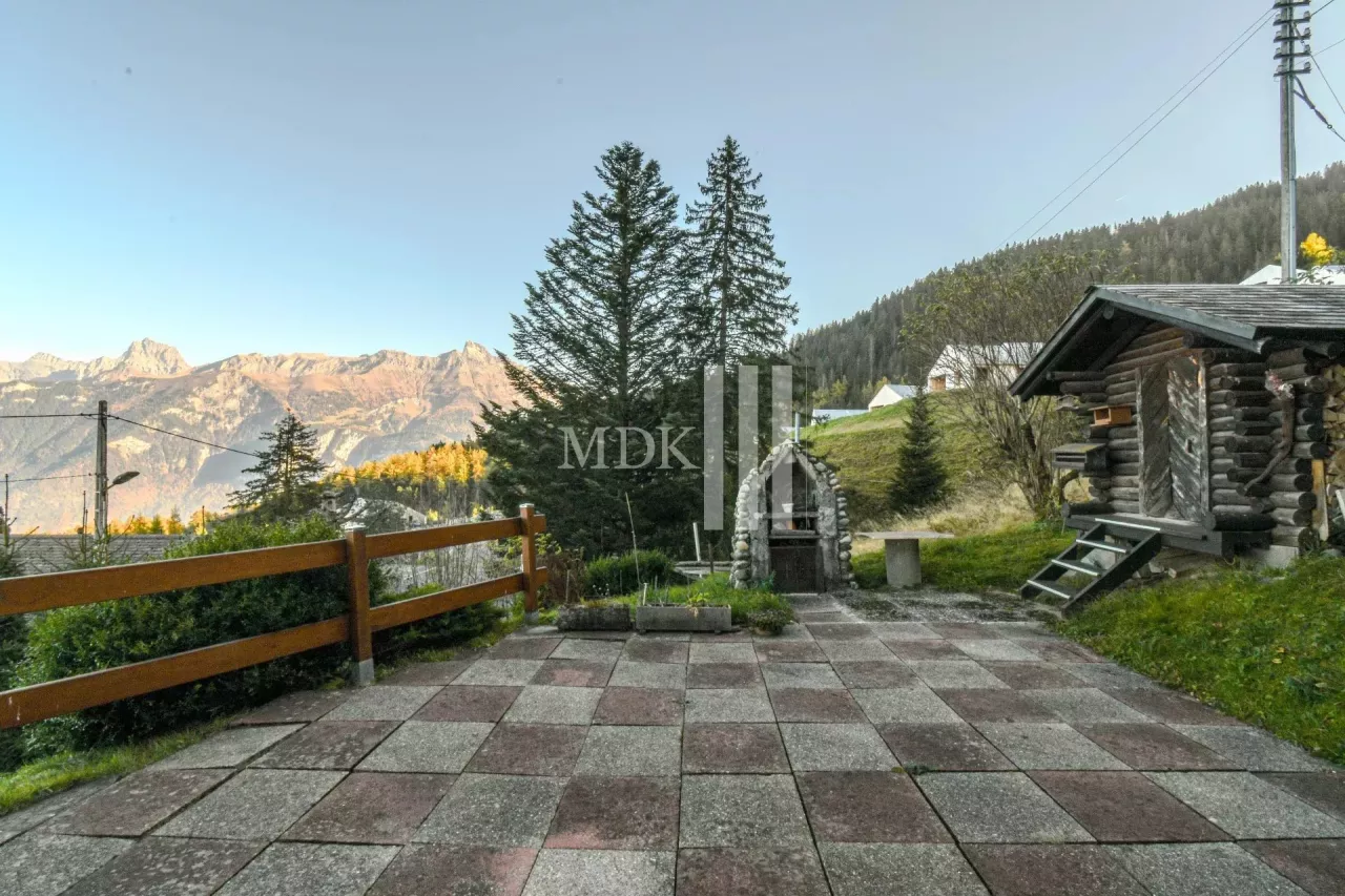 Charmant chalet avec vue dégagée
