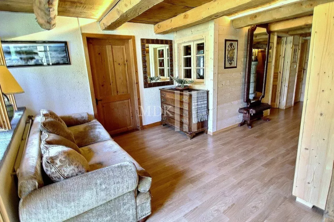 Opportunité! Magnifique logement dans un chalet authentique