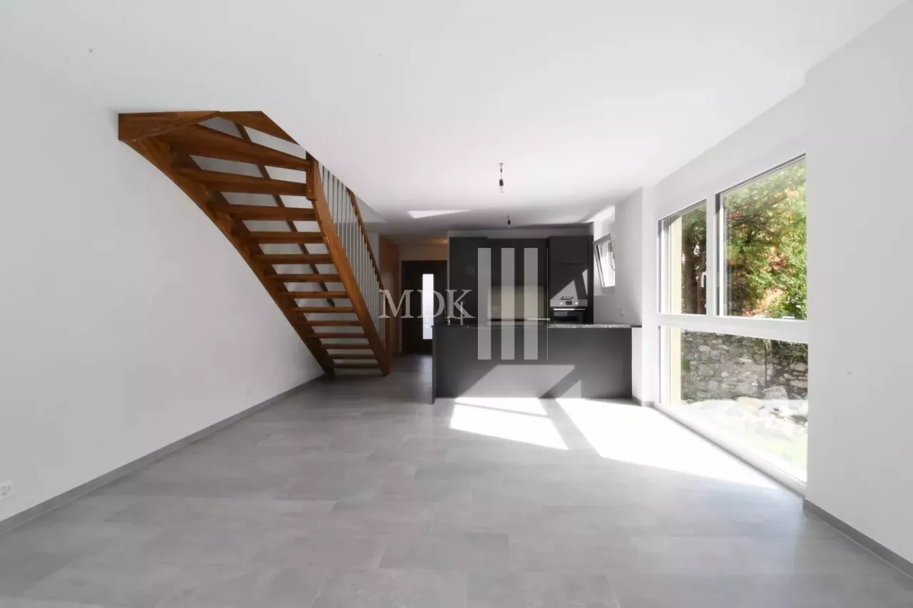 Maison mitoyenne neuve de 3.5 pièces à louer à Monthey