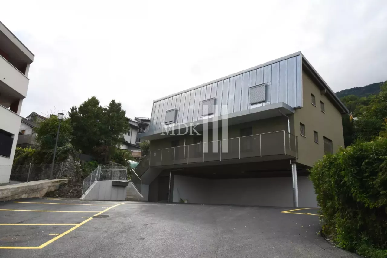 Maison mitoyenne neuve de 3.5 pièces à louer à Monthey
