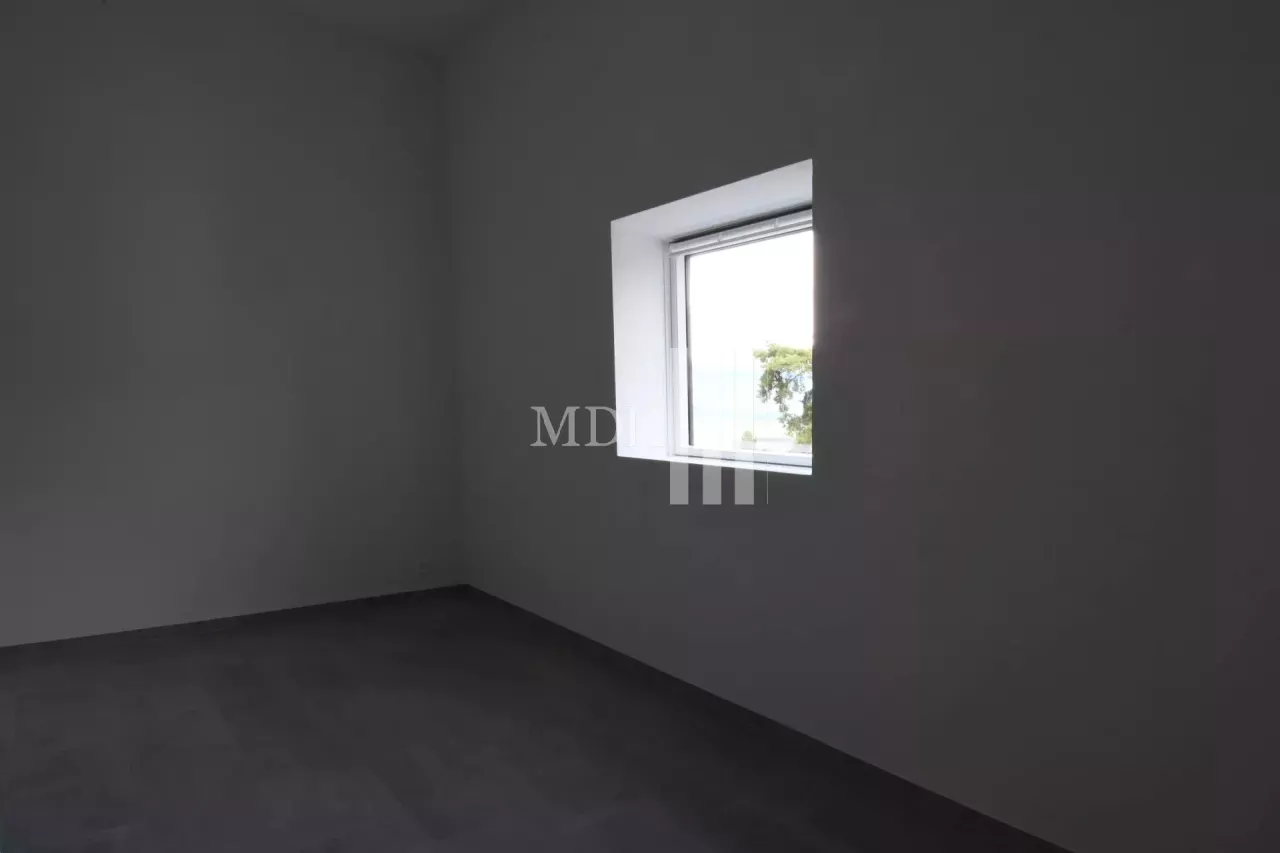 Maison mitoyenne neuve de 3.5 pièces à louer à Monthey