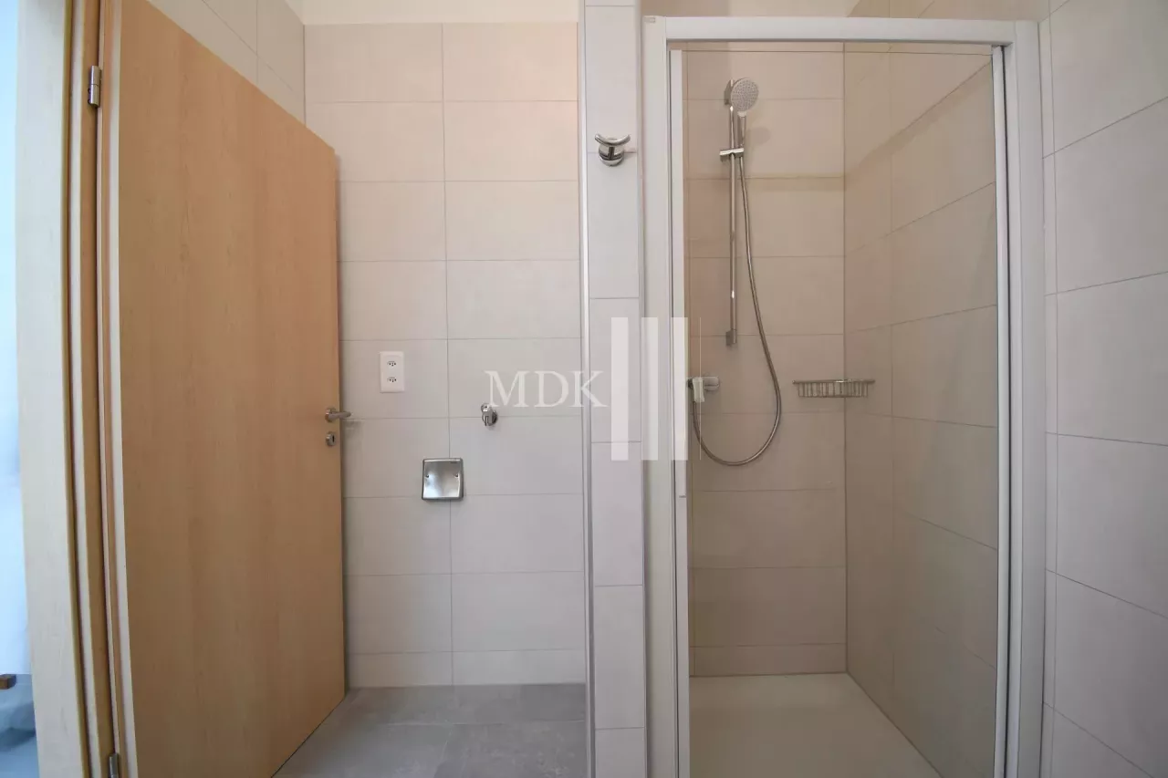 Maison mitoyenne neuve de 3.5 pièces à louer à Monthey
